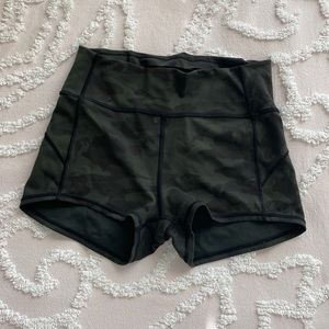 Camo size 8 lululemon shorts